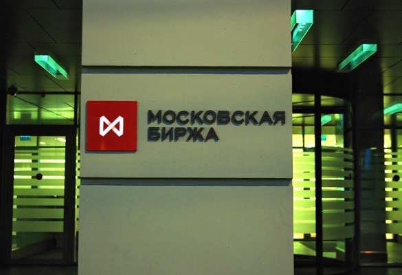 Индекс Мосбиржи взлетел на 7%, курс доллара падает после разговора Трампа с Путиным | Русская весна