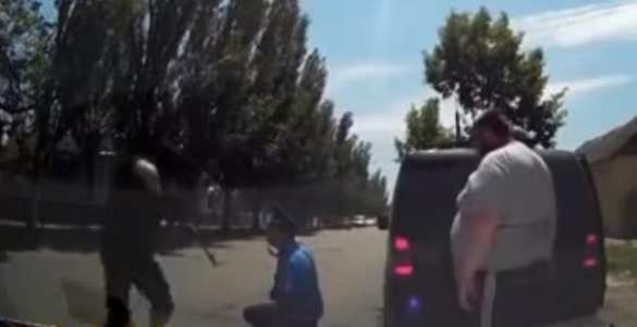 Анатолий Шарий: О нелепых попытках защиты Мосийчука оправдать его издевательства над бердянским гаишником (ВИДЕО) | Русская весна