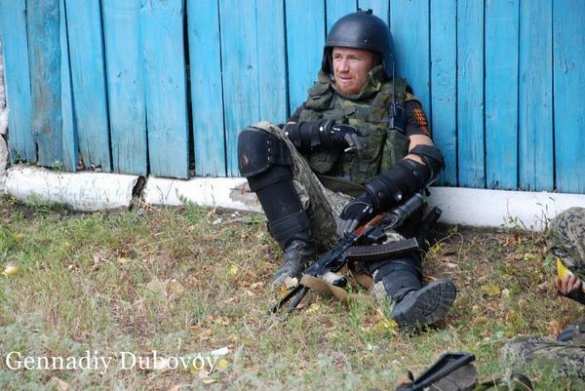 Командир Моторола храбростью заслужил любовь жителей Донбасса (видео) | Русская весна