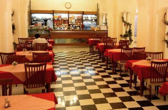 Столовая Нацбанка Украины В столовой Нацбанка Украины можно объесться на 10 грн (ФОТО) | Русская весна