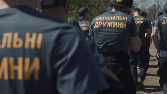 Хулиганы «из Нацдружин» напали на ветеранов МВД в Николаеве | Русская весна