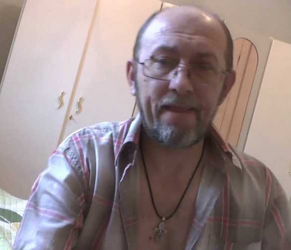 Игорь Надыршин получил два пулевых ранения. Сейчас фотокор находится в больнице. Под Старобешево ранили фотокорреспондента ANNA-news | Русская весна