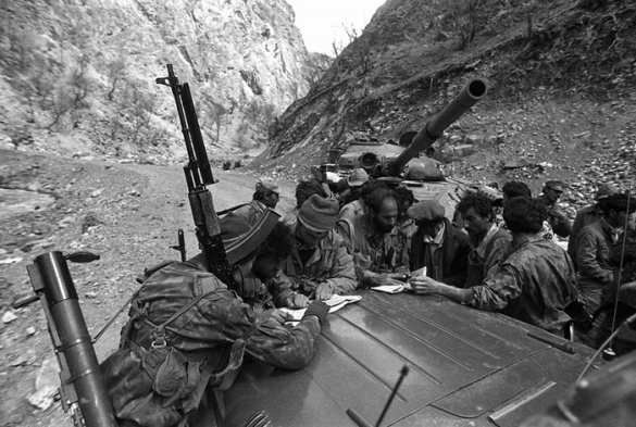 В Нагорном Карабахе продолжаются боевые действия с использованием тяжелого вооружения | Русская весна