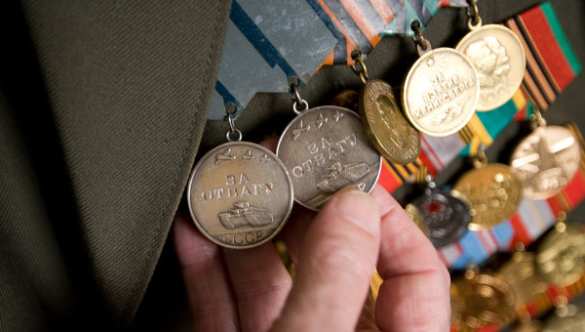 Донецкий ветеран: «В 44-ом бандеровцы убивали моих боевых подруг, теперь — моих земляков» | Русская весна