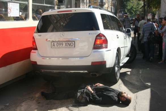 Расследование: нападавшие на кофейный автомобиль в Киеве опознаны — это нацисты и бойцы ВСУ (ФОТО, ВИДЕО) | Русская весна