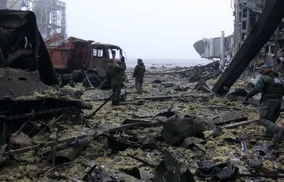 Минобороны ДНР: Под завалами аэропорта Донецка найдены тела в форме НАТО | Русская весна