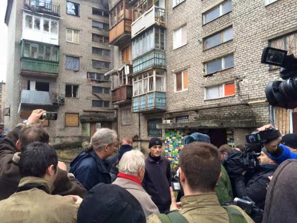 Немецкие депутаты в ДНР: «Мы никогда не видели таких страшных разрушений» (ФОТО, ВИДЕО) | Русская весна