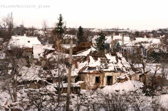 Никишино, репортаж с линии фронта: зимние бои, руины, воронки (фотолента) | Русская весна
