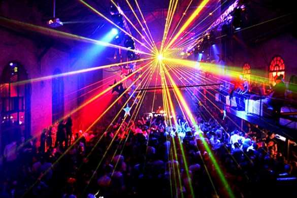 Генштаб ВСУ обнаружил «пятую колонну» в ночных клубах (ВИДЕО) | Русская весна