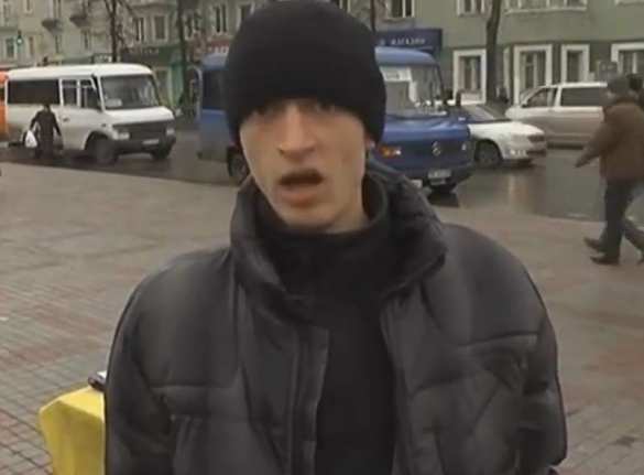 «Сколько доллар, 26?! Они за***, дождутся, что люди возьмут кирпичи и придут в Раду», — житель Ровно о ситуации в стране (ВИДЕО) | Русская весна