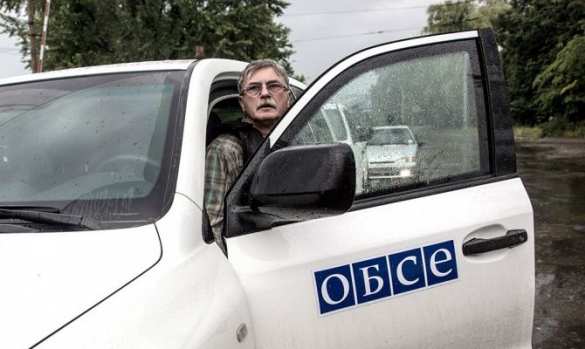 Миссия ОБСЕ осмотрела районы Донецка, ставшие жертвами артиллерийских обстрелов ВСУ (видео) | Русская весна