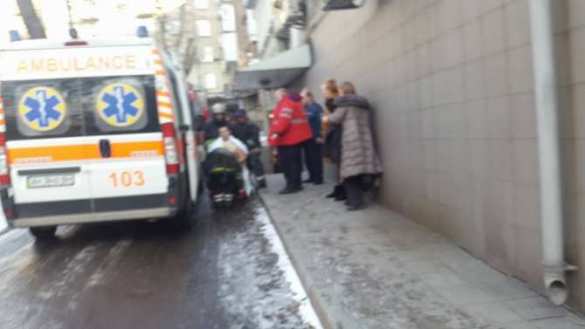 МОЛНИЯ: В Марьинке гремит бой, перед началом «перемирия» все районы Донецка подвергаются массированному обстрелу, в городе гремят взрывы и сирены «скорой помощи» | Русская весна