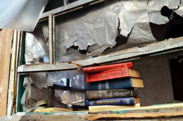 Kindergarten and residential area in Donbass under Ukrainian artillery attack (VIDEO ENG SUBS) | Русская весна