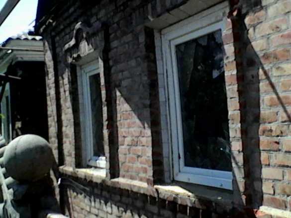 Обстрелы городов ДНР: повреждено два дома, выпущено 250 снарядов и мин | Русская весна