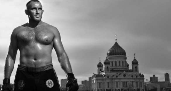 Вышедший в футболке с Путиным Алексей Олейник победил Джареда Рошолта (видео) | Русская весна