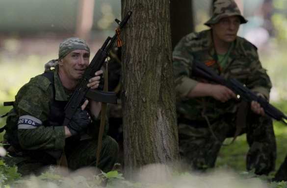 Сводка от штаба ДНР: противник занял Красный Луч, ополчение контратакует подразделения нацгвардии и польских ЧВК с юга | Русская весна