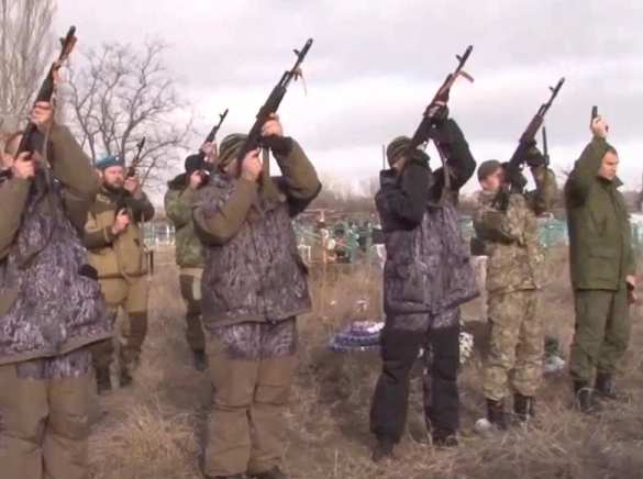 Командир армии ЛНР погиб, закрывая мирных жителей от пуль карателей во время эвакуации (ВИДЕО) | Русская весна