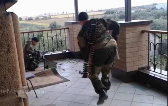 Ополченцы ведут огонь по позициям врага из крупнокалиберных пулеметов и гранатометов (видео) | Русская весна