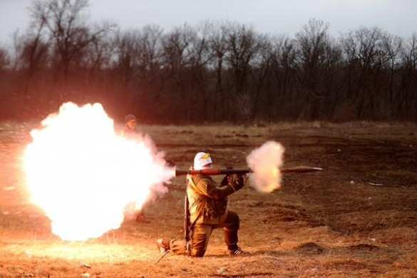 ДНР: опубликовано видео с Ясиноватского блокпоста, у которого завязались бои (+ВИДЕО) | Русская весна