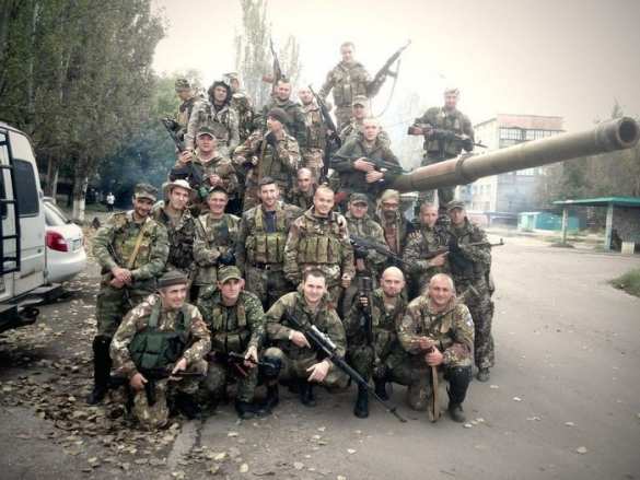 Сводка от ополчения: идут тяжелые бои, уничтожена колонна врага | Русская весна