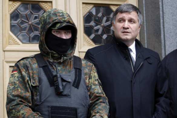 Следственный комитет РФ обвинил Авакова и Коломойского в убийствах, похищениях, запрещенных методах ведения войны и возбудил против них уголовные дела  | Русская весна