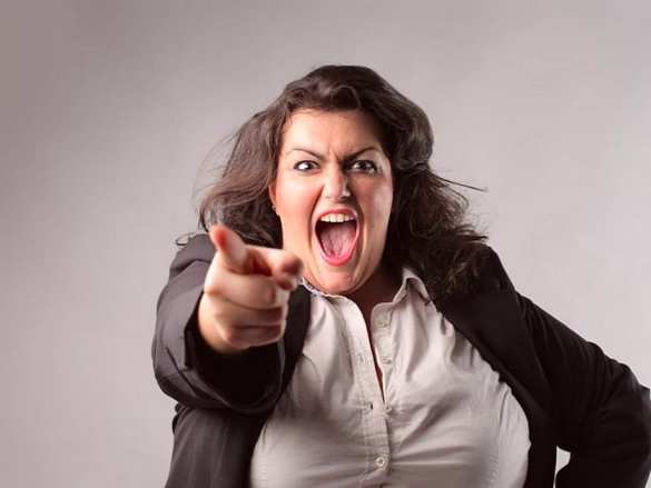 В украинском городе неадекватная женщина напала на мэра (ВИДЕО) | Русская весна