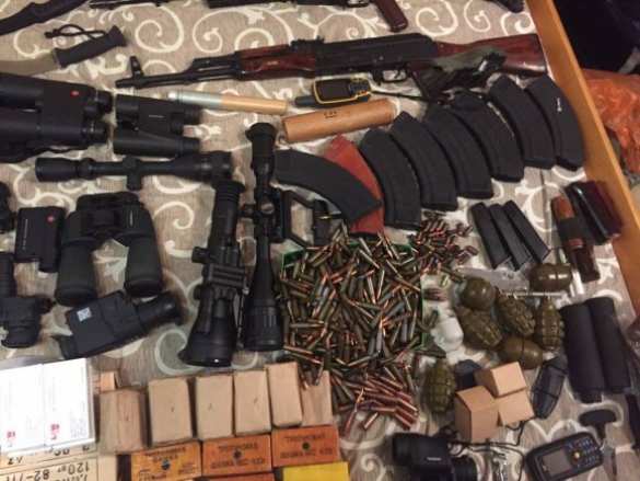 СБУ продемонстрировала меч «катану», которым заговорщики хотели зарубить Авакова (ФОТО+ВИДЕО) | Русская весна