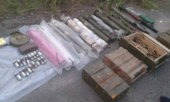 Возле Днепропетровска найден тайник с арсеналом оружия (ФОТО) | Русская весна