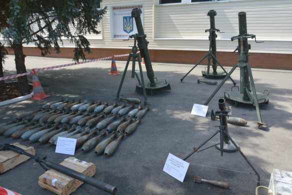 Целый арсенал: СБУ показала изъятое у «группы Савченко» (ФОТО, ВИДЕО) | Русская весна