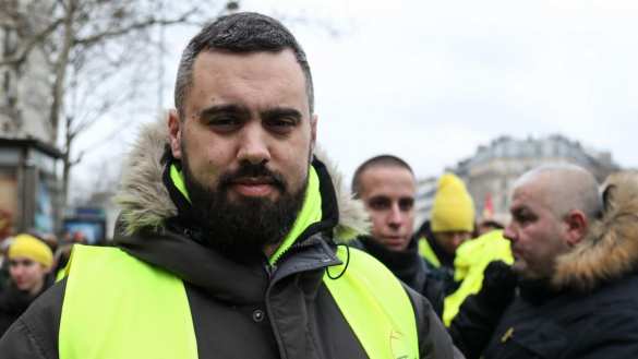 Основателя «Жёлтых жилетов» задержали за драку с ребёнком | Русская весна