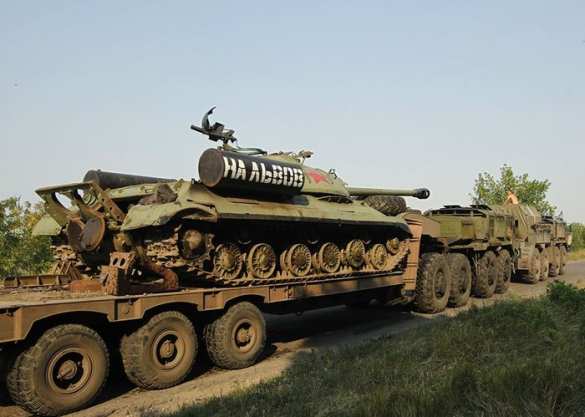 Бронетехника ополчения на позициях, отведенная артиллерия готова вернуться за 30 минут | Русская весна