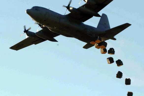 Овсянка, сэр: Сбиты британские самолеты, которые сбрасывали оружие для ИГИЛ Овсянка, сэр: Сбиты британские самолеты, которые сбрасывали оружие для ИГИЛ | Русская весна