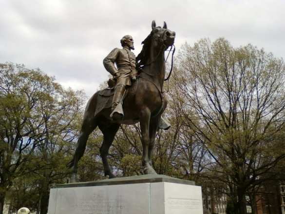 Накал растёт: в США чернокожие попытались раскопать могилу генерала Конфедерации (ФОТО, ВИДЕО) | Русская весна