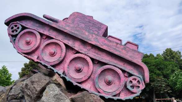 На Украине вандалы осквернили памятник командиру Красной Армии (ФОТО) | Русская весна