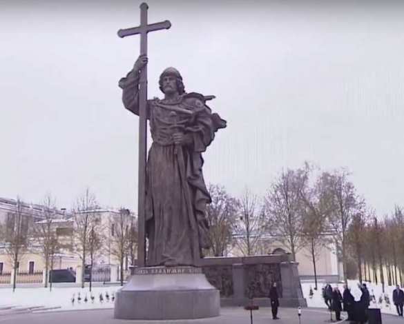 Владимир Путин открывает памятник Владимиру Великому — ПРЯМАЯ ТРАНСЛЯЦИЯ. Смотрите и комментируйте с «Русской Весной» | Русская весна