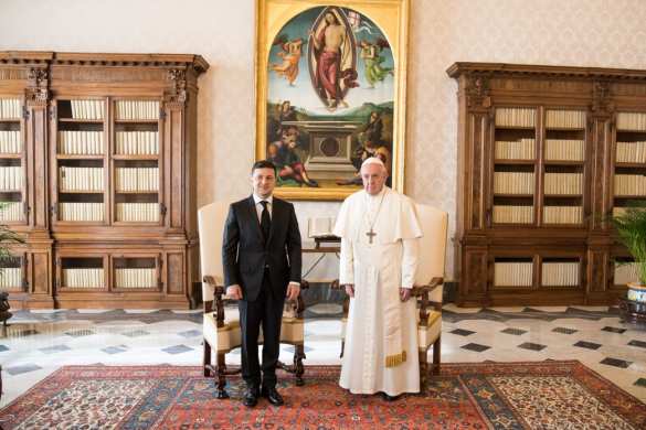 Зеленский встретился с Папой Римским и пригласил его на Донбасс (ФОТО, ВИДЕО) | Русская весна