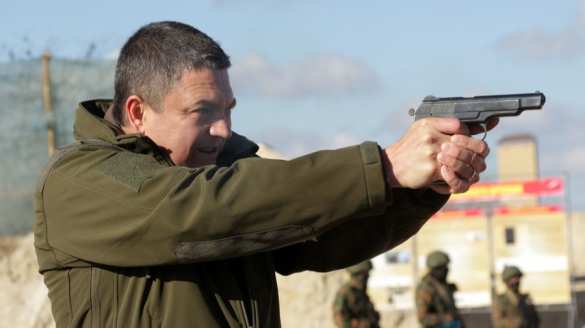 Поразил все цели: Глава ЛНР показал, как умеет обращаться с оружием (ФОТО, ВИДЕО) | Русская весна