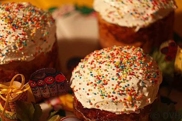 Освященные патриархом куличи доставят российским военным в Сирию | Русская весна