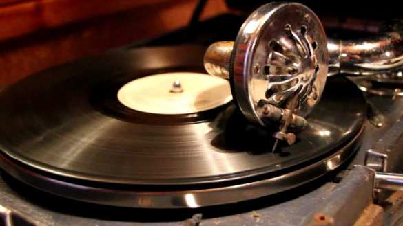 Мелодии зрады: бандеровцы поют советские песни | Русская весна