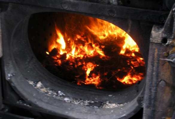 ЕС торжественно передаст Украине печь | Русская весна