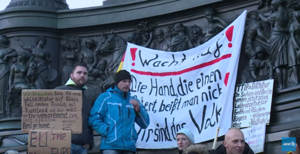 «Меркель должна уйти!»: В Дрездене прошел митинг против мигрантов (ВИДЕО) | Русская весна