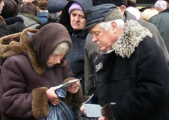 Часть социальных выплат в ДНР будет проводиться в долларах | Русская весна
