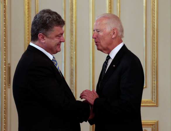 Байден встретился с Порошенко в Давосе | Русская весна