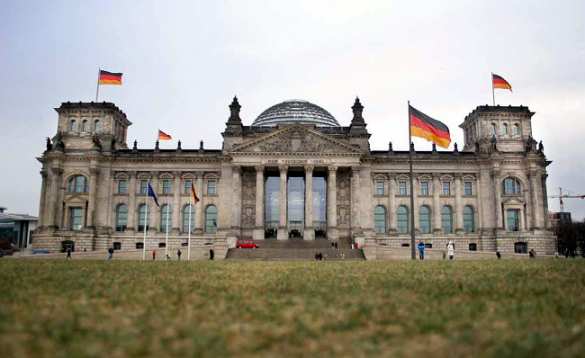 Немецкие политики возмущены высказываниями польского министра об Освенциме | Русская весна