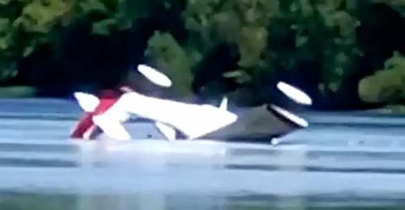 Самолёт-амфибия упал в Подмосковье (+ВИДЕО, ФОТО) | Русская весна