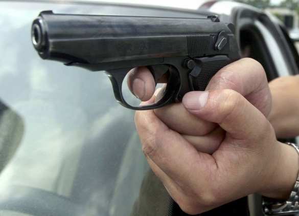 Типичная Украина: пьяный депутат устроил стрельбу в Херсонской области | Русская весна