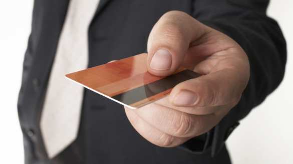 Сбербанк назвал страны, где небезопасно расплачиваться банковскими картами | Русская весна