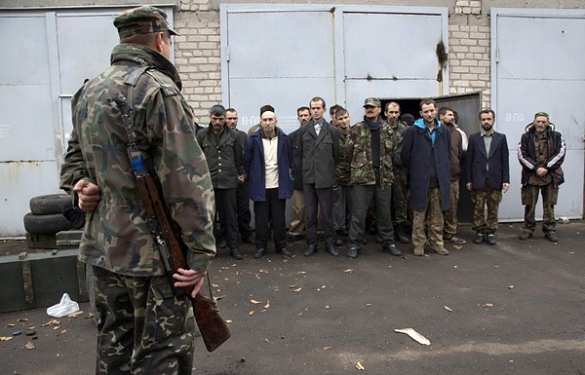 Дебальцево: украинские пленные о предательстве и лжи руководства (ВИДЕО Г. Филлипса) | Русская весна