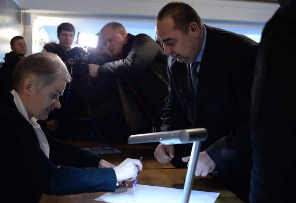 Премьер ЛНР Игорь Плотницкий проголосовал и дал интервью (видео/фото) | Русская весна