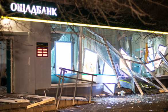 «Криминальное АТО» в центре Киева — неизвестные ограбили банк путём подрыва (ФОТО, ВИДЕО) | Русская весна